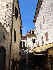 52: DSCN5656